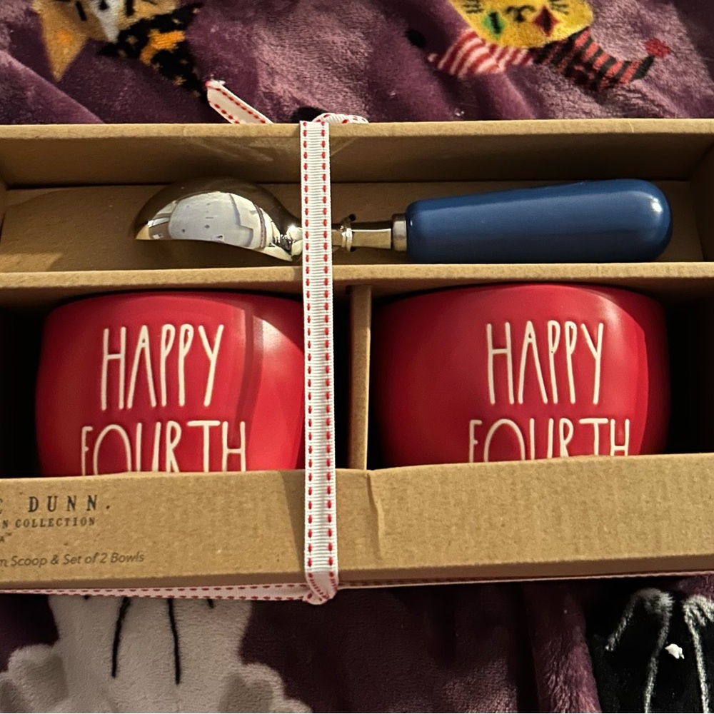 NEW Rae Dunn Happy Fourth Ice Cream Set